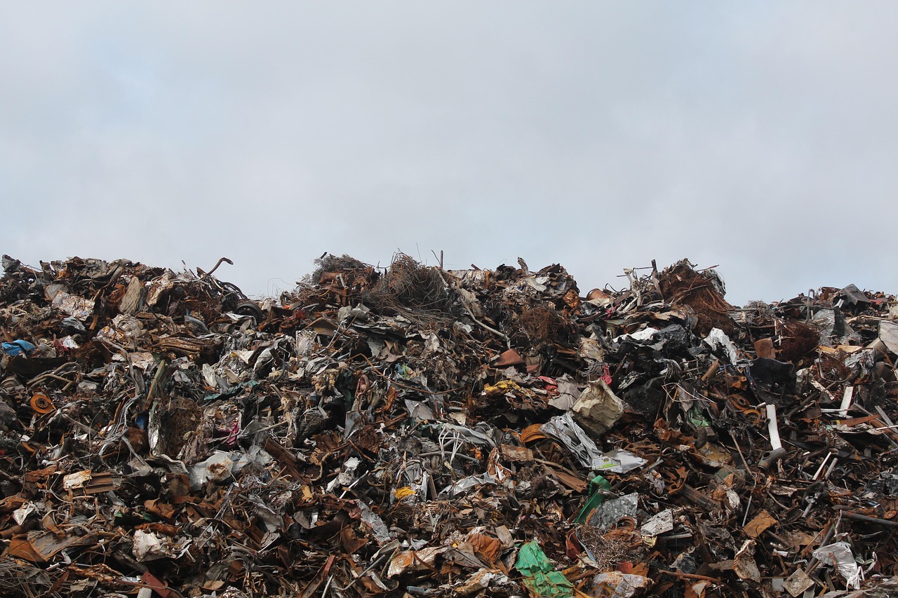 masalah limbah plastik di indonesia