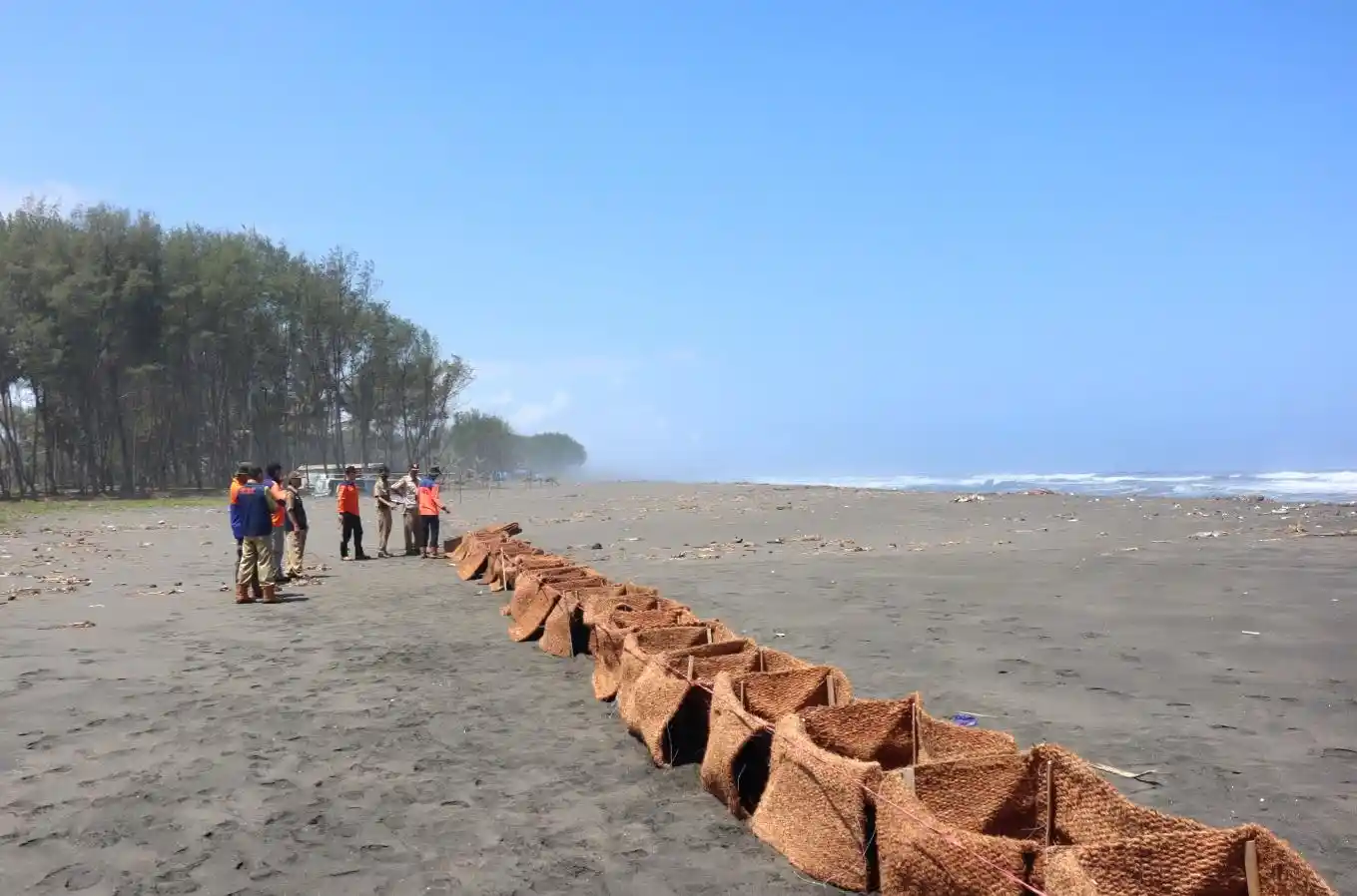 pencegahan abrasi pantai